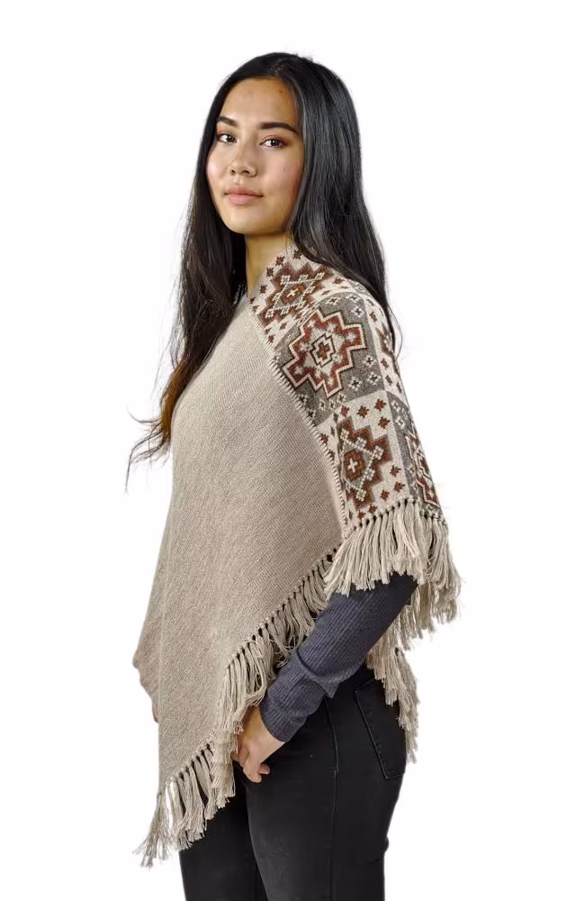 Poncho Sandy One Size aus 100% Baby Alpaka f&uuml;r Damen